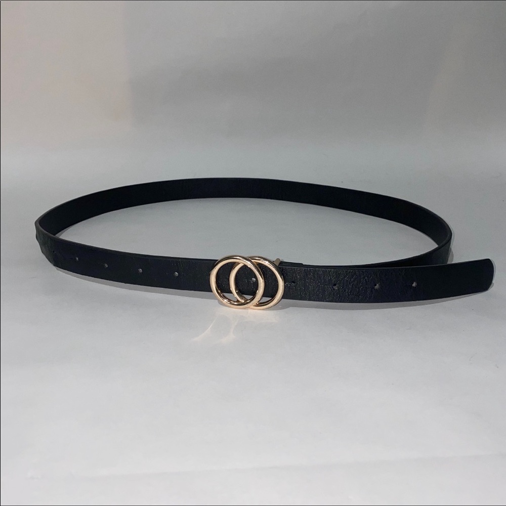 Women’s Belt, 43 inches, black faux leather